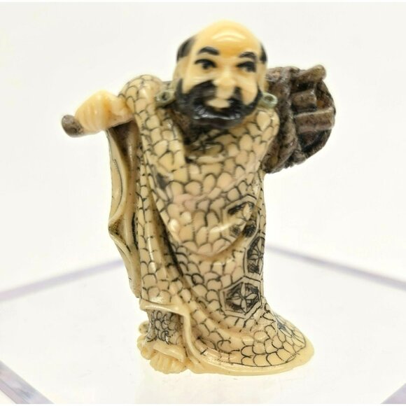 Antique Japanese Netsuke Figurine Sage Man With Basket Carved Resin JE153